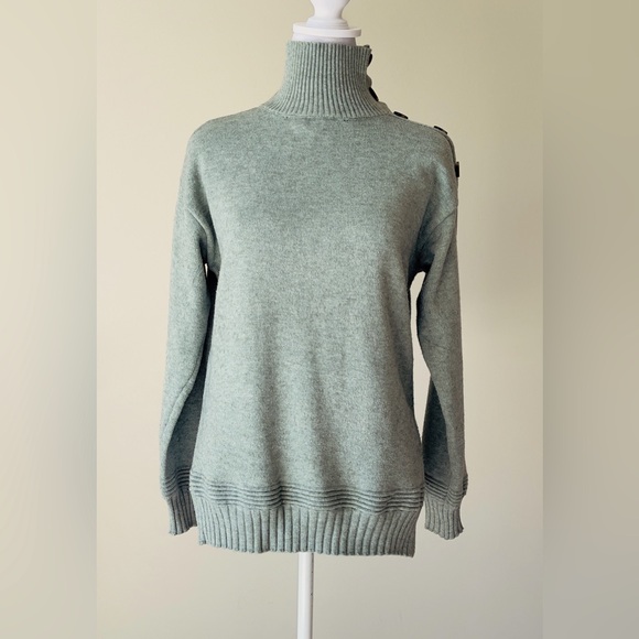 Poof Apparel EUC Ladies Cowl Neck Light Gren Long Sleeve Sweater Size Large - Picture 1 of 6